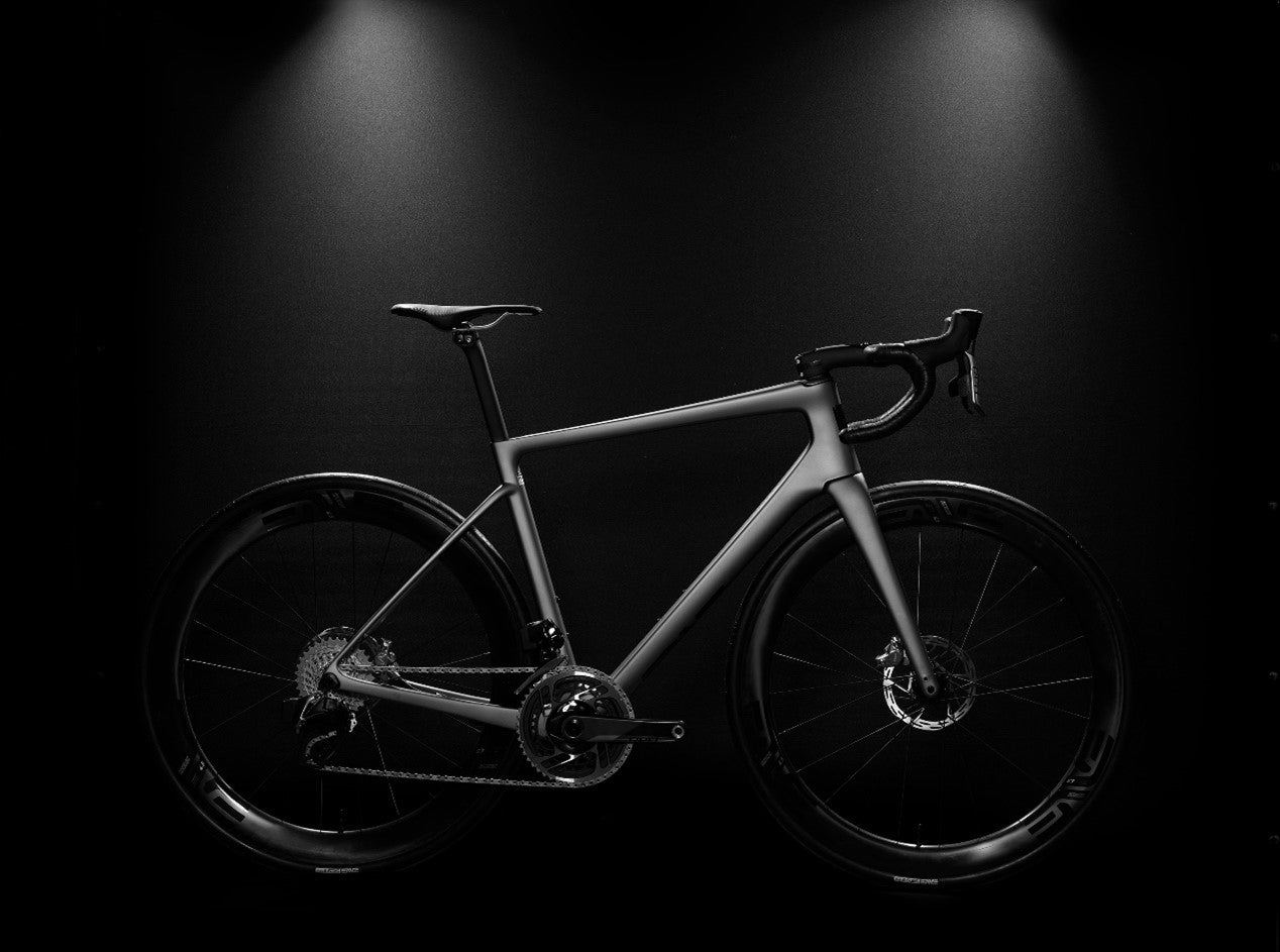 ENVE 推出自家特製的一體成形公路單車架 Melee