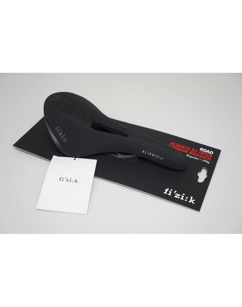 FIZIK ALIANTE R1 OPEN SADDLE LARGE CARBON BRAIDED 7X9MM BLACK